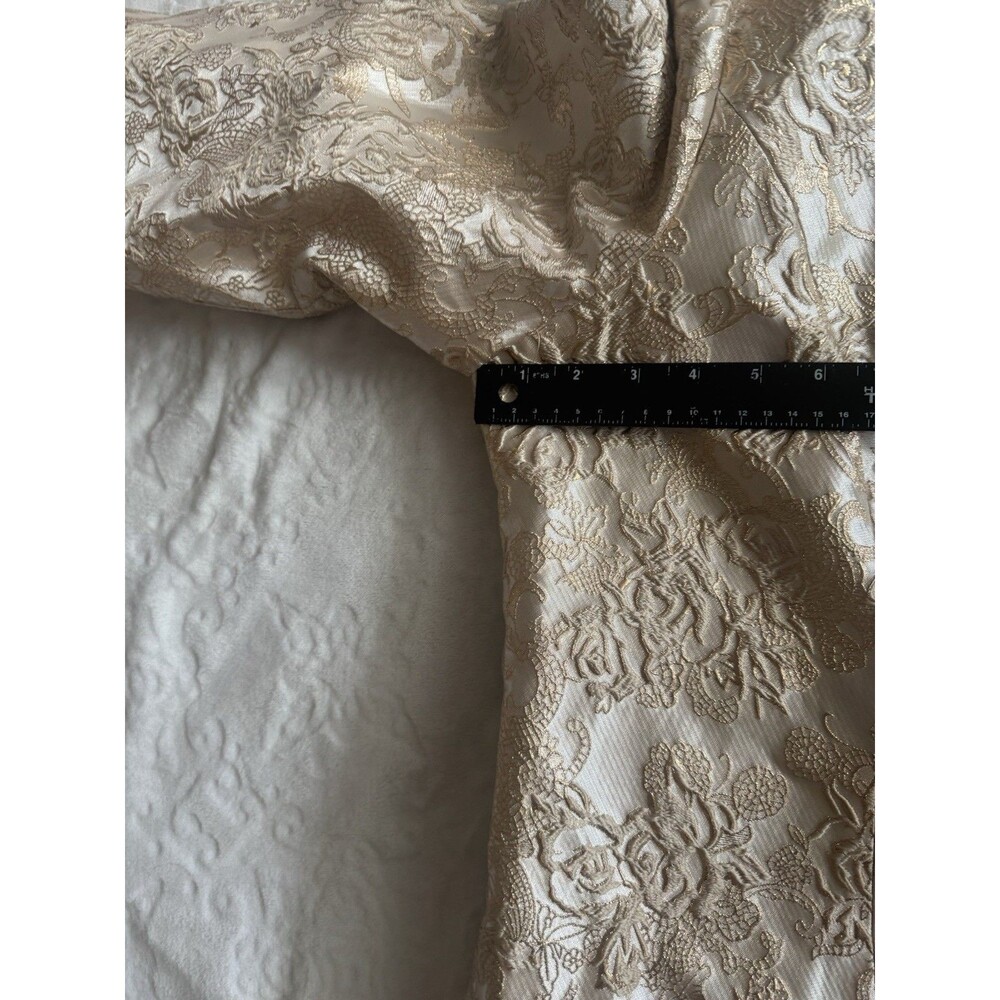 KRISTA BELLA Ladies CHURCH GOLD LONG COAT SIZE 18 - Picture 4 of 13